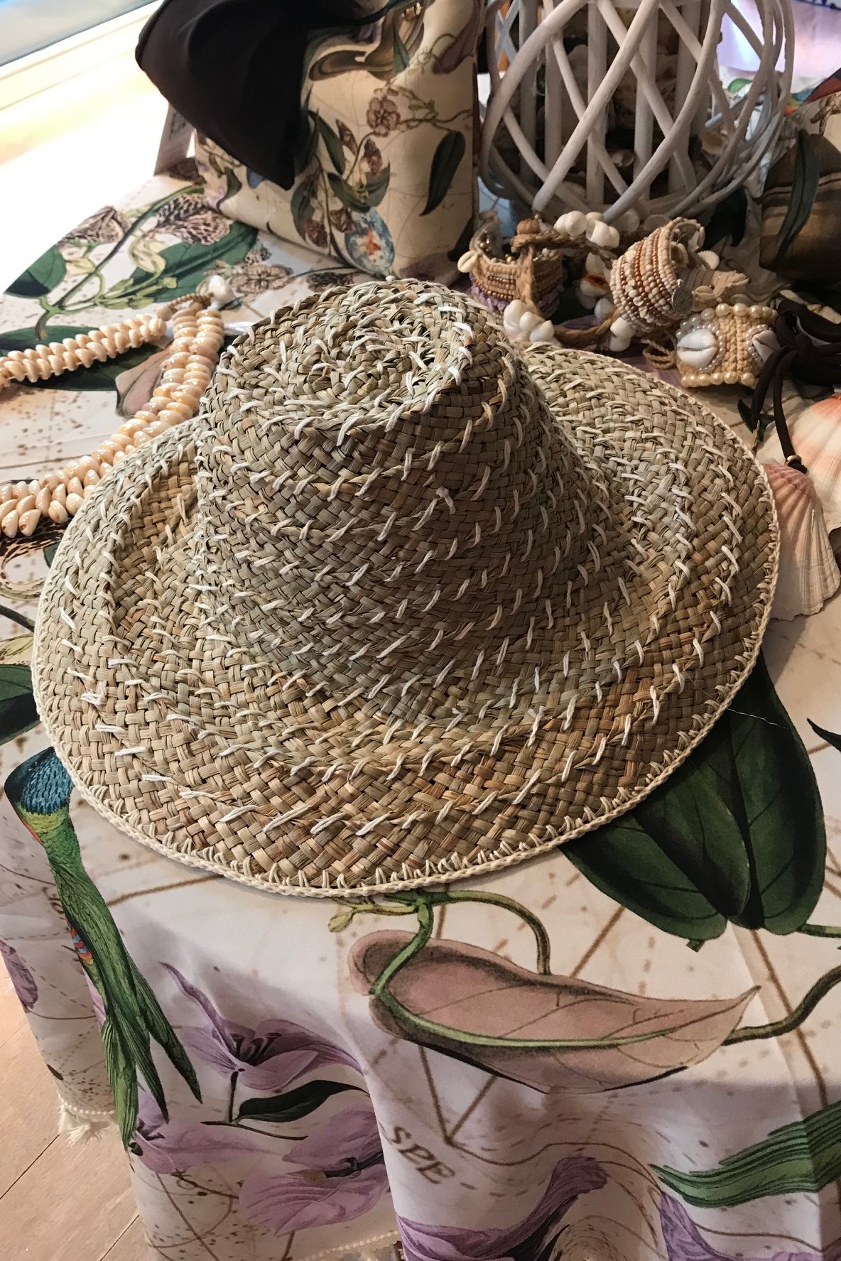 Hot Lava Crochet & Zeegras Hoed Ivoor