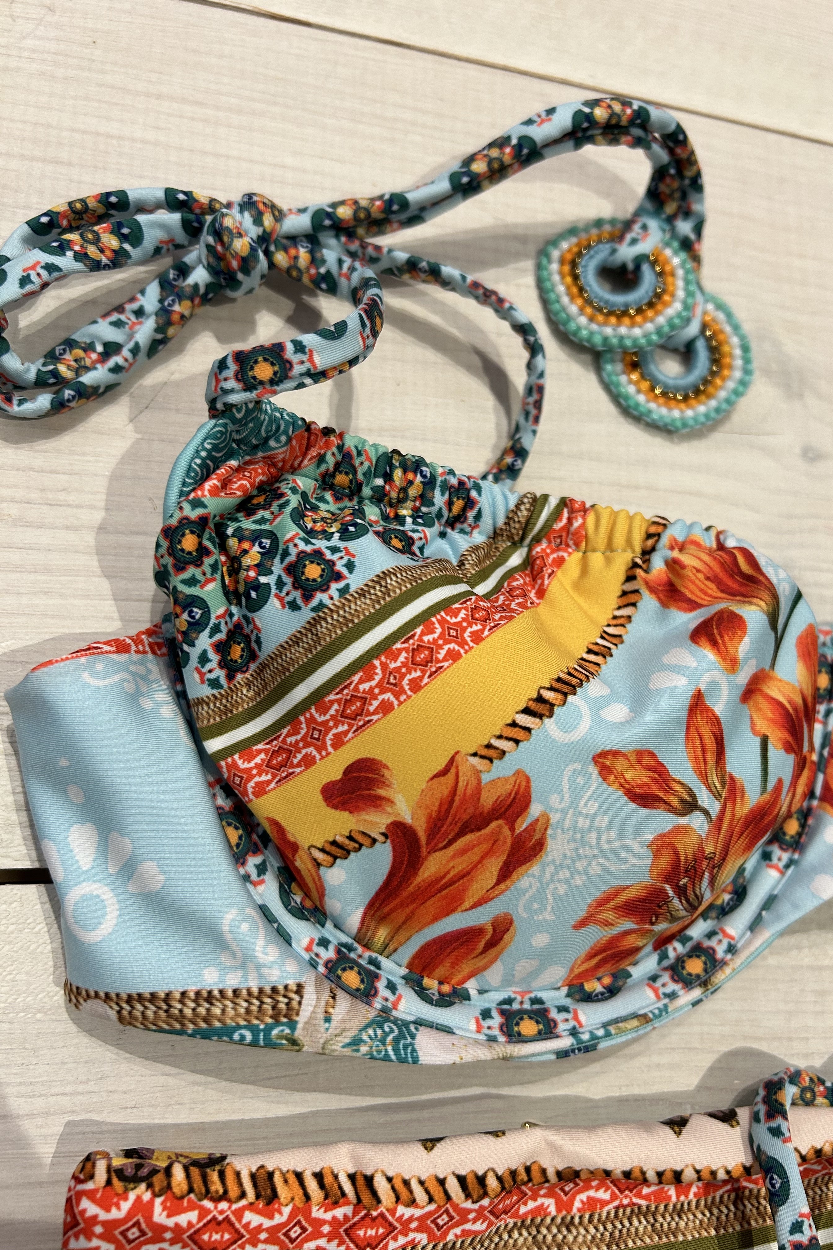  Badpak En Bikini Trends Van Deze Zomer - Bikinisonline.eu  thumbnail