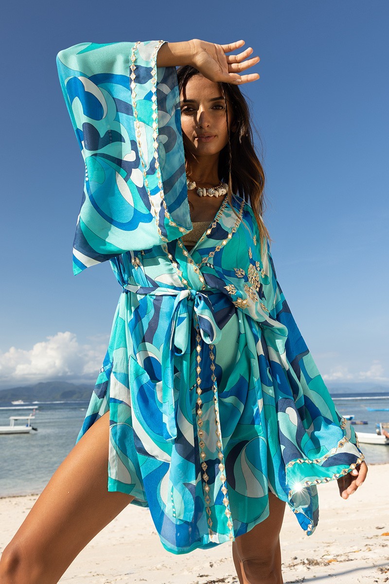 Miss June Kimono Nova