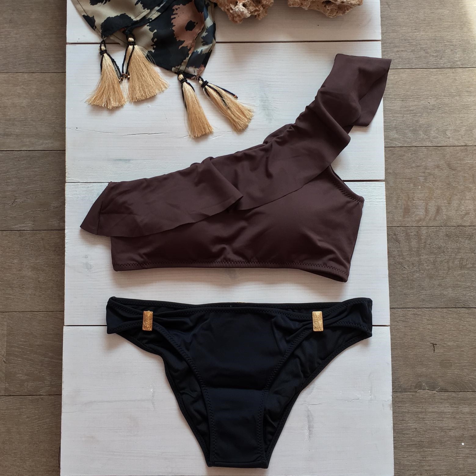 One Shoulder Bikini Brown & intermedium Bikini Bottom Black