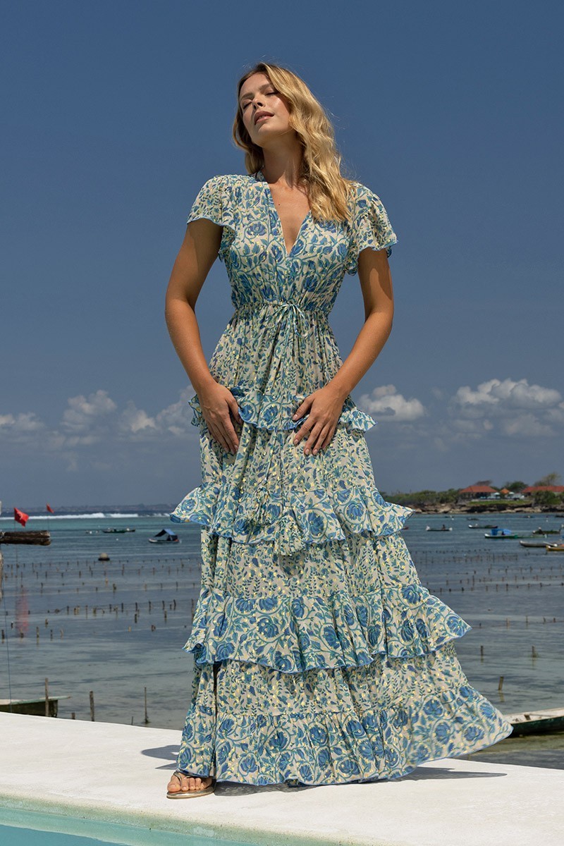 Miss June Lange Jurk Icy Blauw