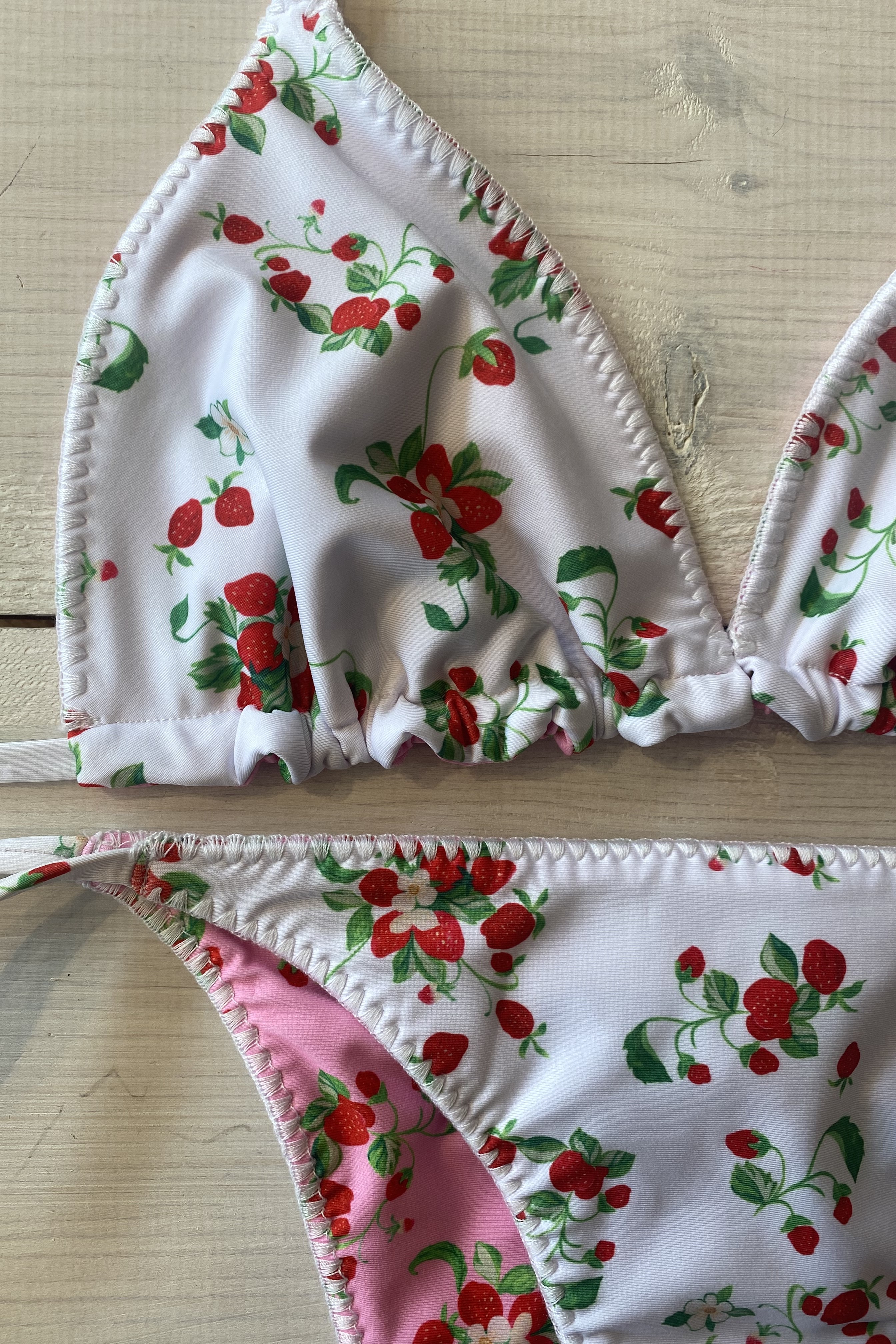 Pilyq Swim Strawberry Fields Omkeerbare Triangel Bikini