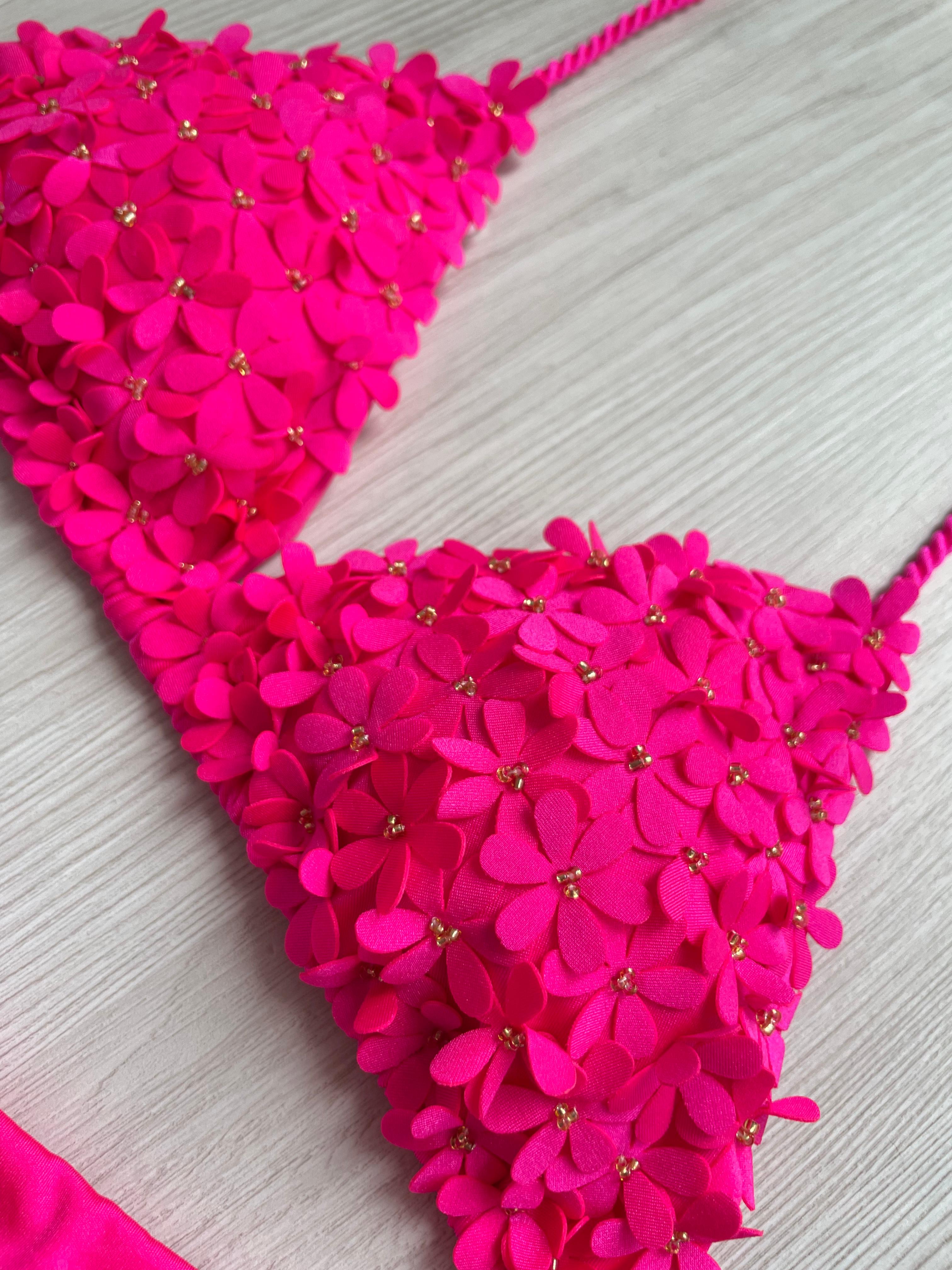Beach Fashion Only Handgemaakte Flower Bikini Fuchsia