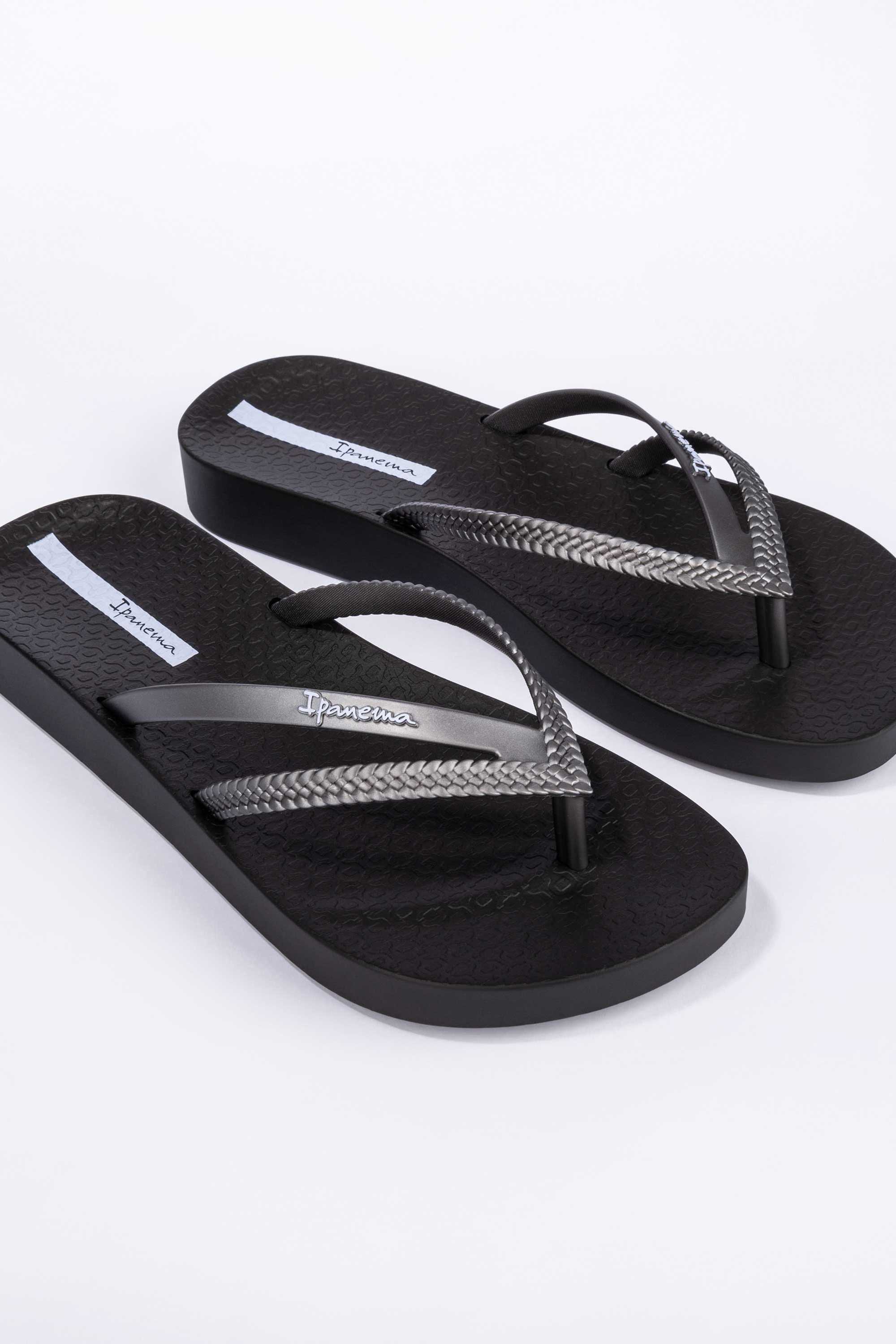 Ipanema Slippers Zwart met Hoge Zool