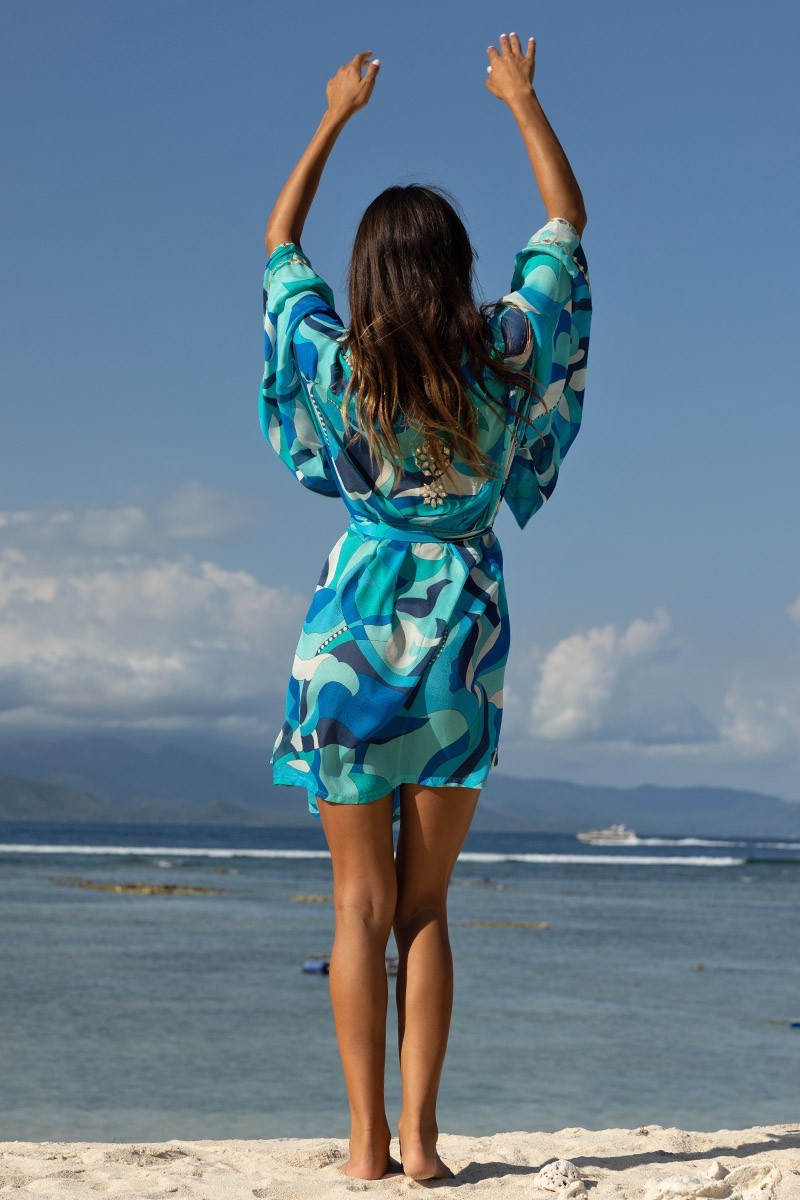 Miss June Kimono Nova
