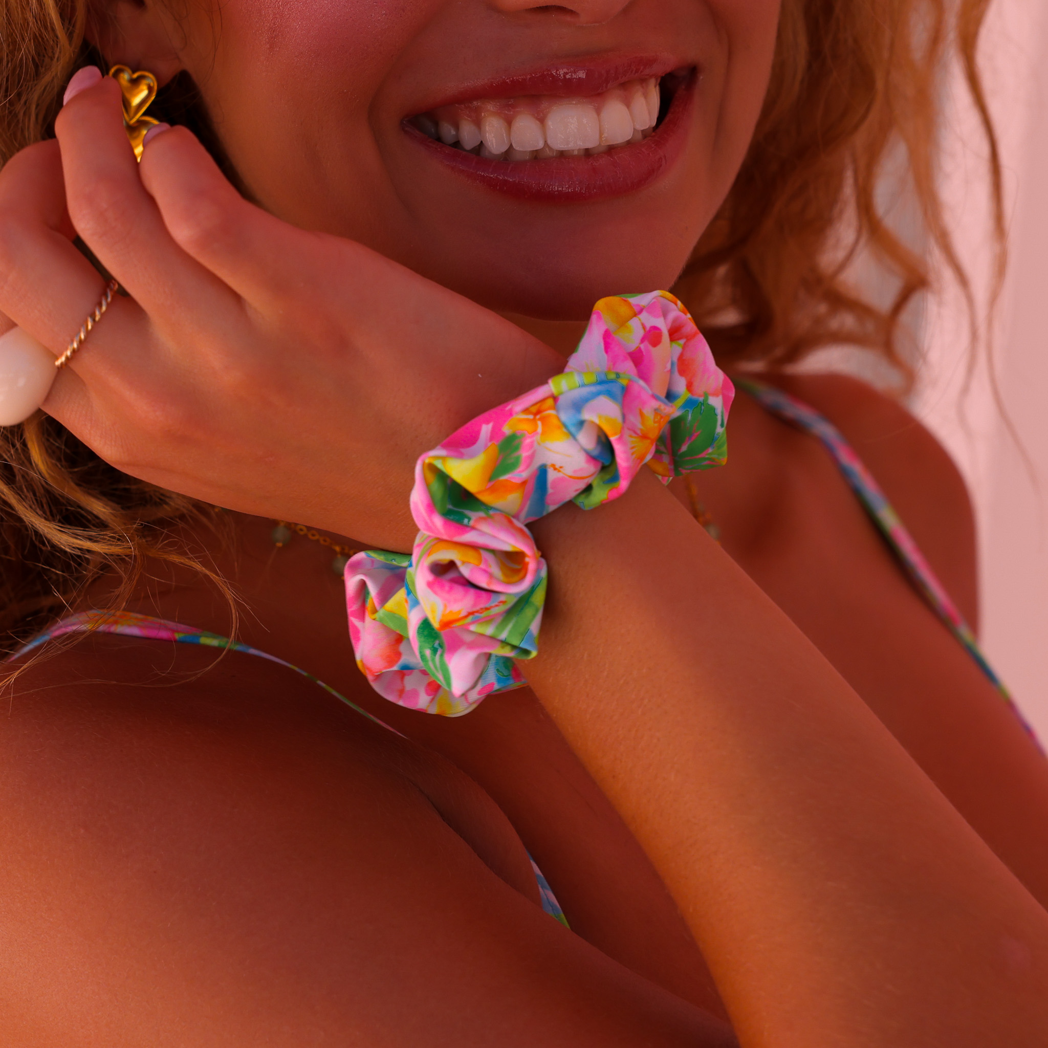 Kulani Kinis Summer Daydreams Scrunchie