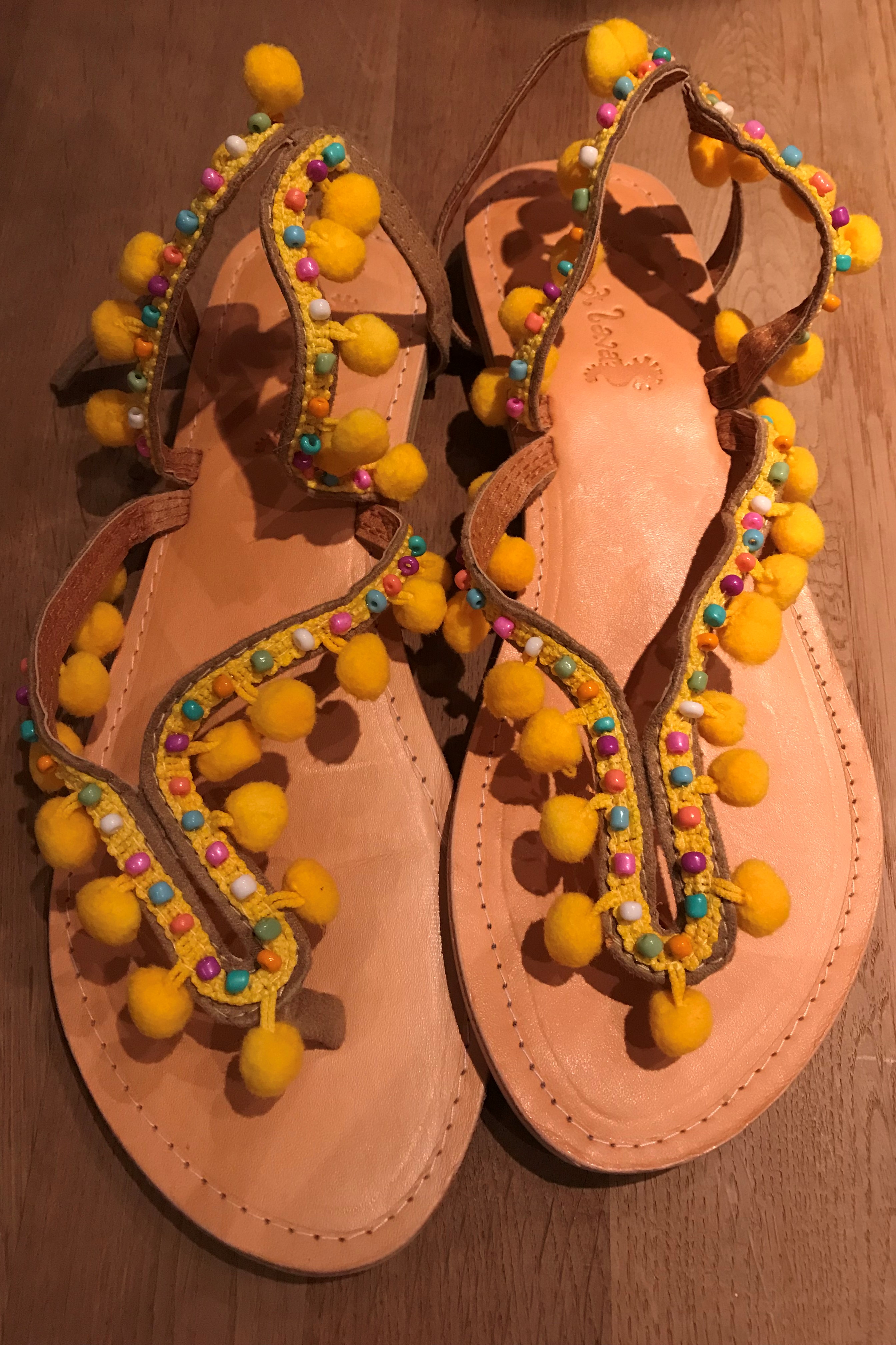 Hot Lava Sandals Lulu Pom Pom Yellow-40-Geel