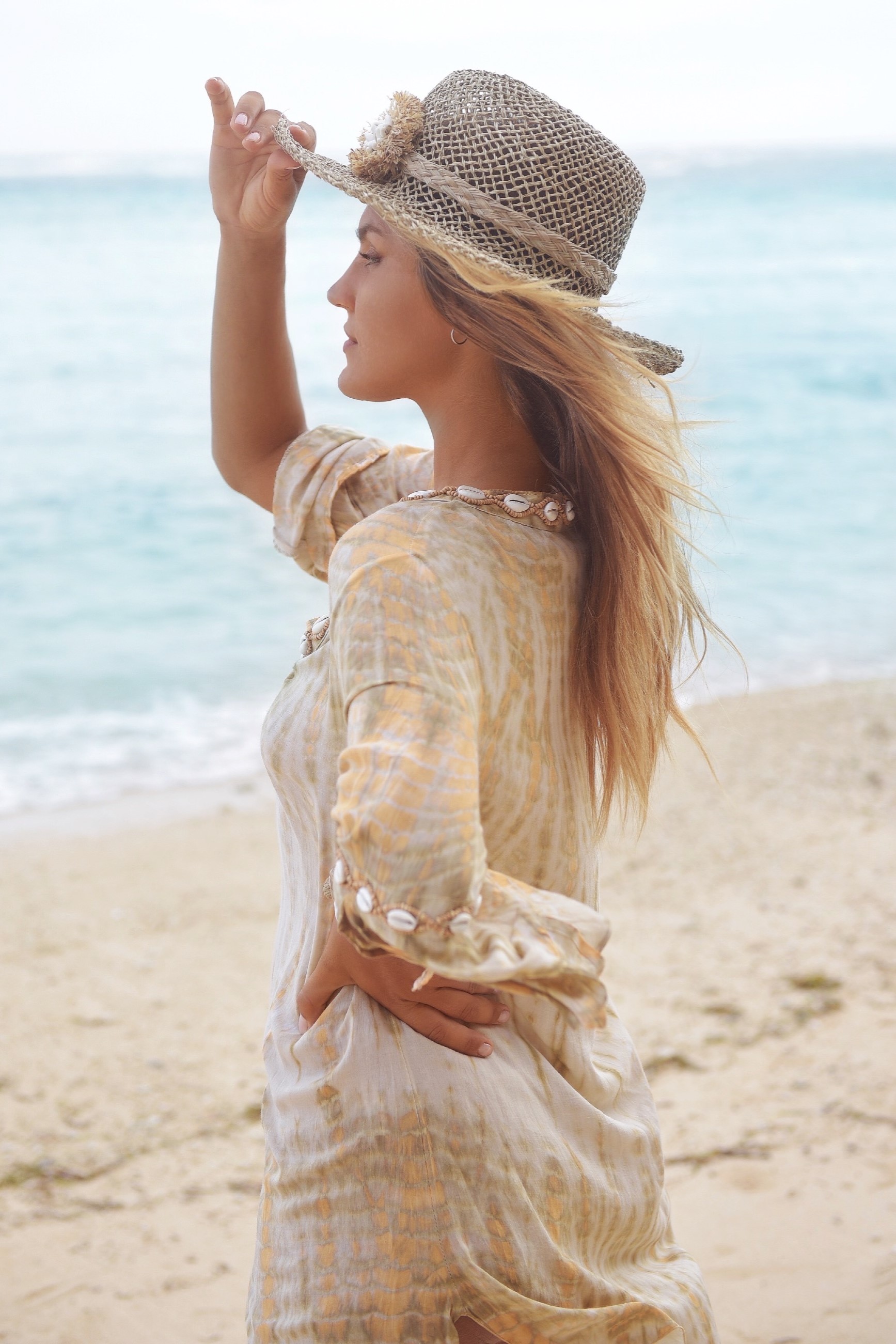 Hot Lava Tunic Antibes Moonstone Taupe