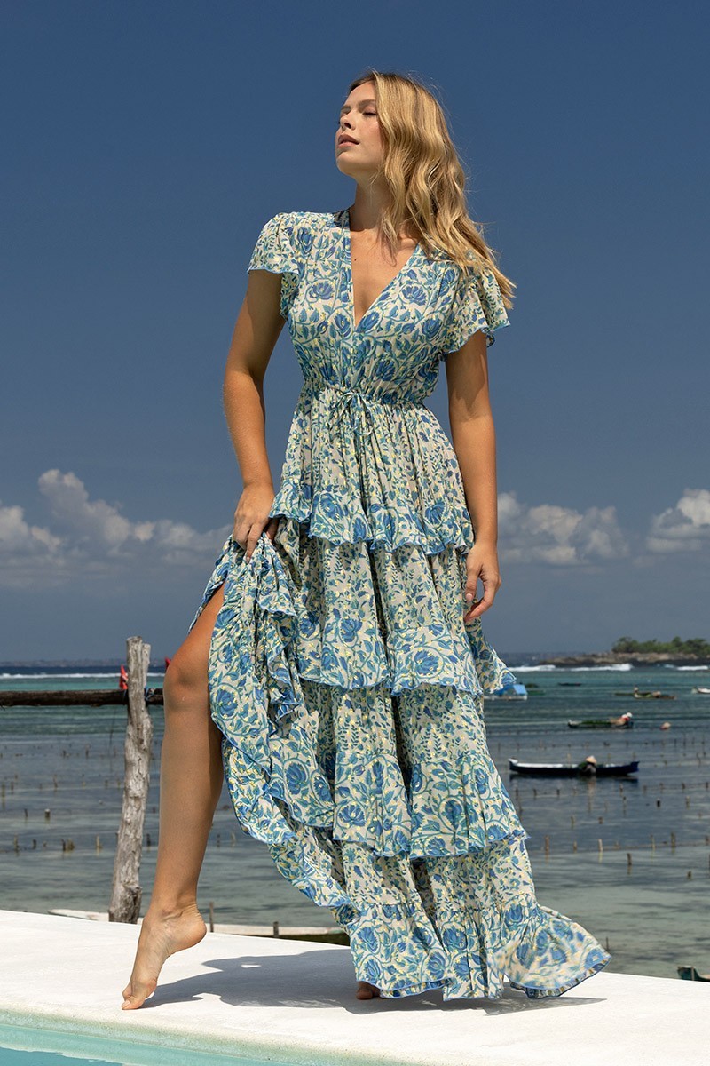 Miss June Lange Jurk Icy Blauw