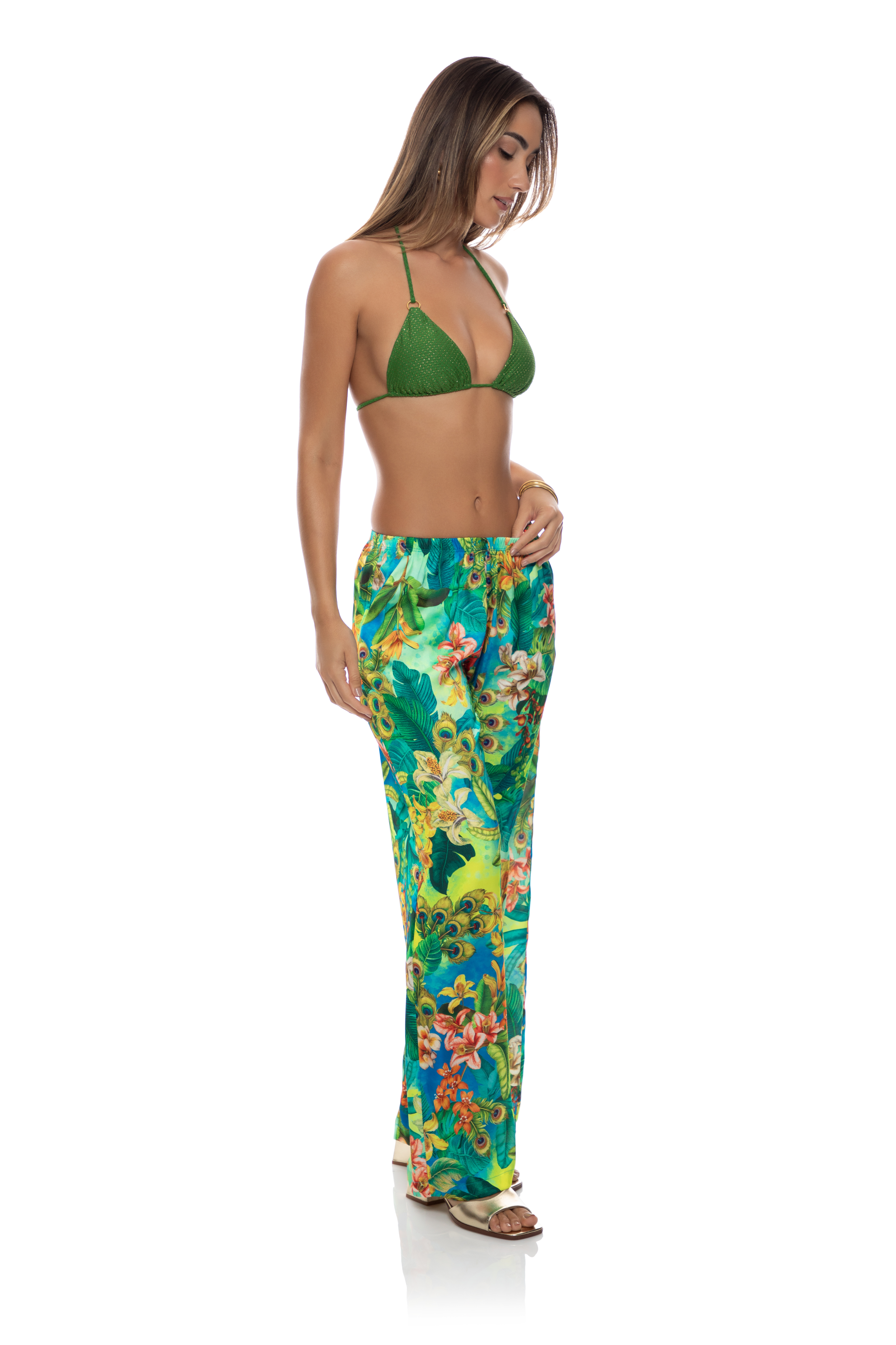 Luli Fama Peacock Affair Strandbroek