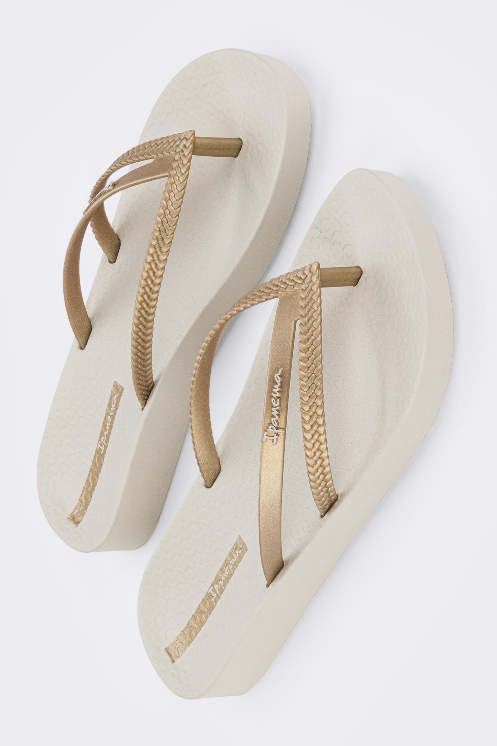 Ipanema Slippers Beige met Hoge Zool