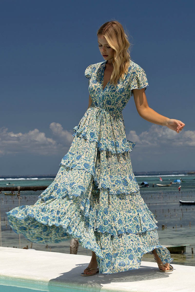 Miss June Lange Jurk Icy Blauw